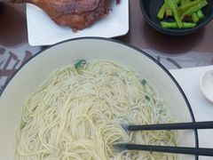 -百年老字号·观振兴蟹黄面·三虾面·苏式面(观前街富仁坊巷店)