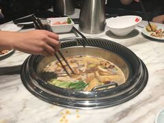 -七欣天香辣蟹火锅(南京建宁路大观天地店)
