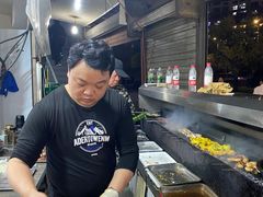 -老广烧烤(骆驼山康馨园店)