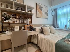 -东方体育中心(地铁站)