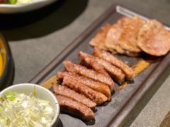 -铭牛烧肉·和牛海鲜自助(高新月牙湖店)
