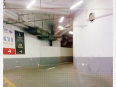 -中山公园-龙之梦停车场