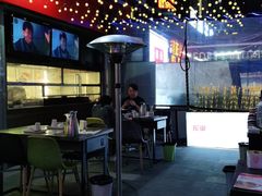 -龙巢盱眙龙虾·鸡煲·烧烤宵夜(坪洲店)