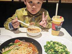 -巷子宽·酸菜鱼(迪士尼小镇店)