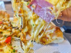 新奥尔良风情烤肉披萨-必胜客(花舞大唐博物馆店)