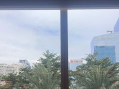 -大中华希尔顿酒店-念自助餐·嗨啤·小龙虾