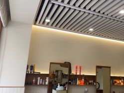 -MARTIN'S BARBER SHOP男士理发馆