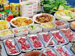 -张哞哞·鲜切牛肉自助火锅(高德置地店)