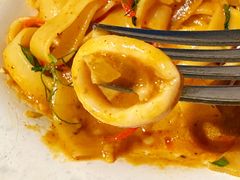 蛤蜊鱿鱼海鲜意面-LESCEDARS Brasserie Bistro香柏树