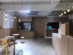 -顶东面包花园·生日蛋糕(世博店)
