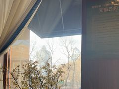 -八府香鸭·啫啫煲(华山路店)