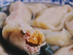 高邮咸蛋黄鲜肉特大馄饨-方老大馄饨(抚宁巷店)