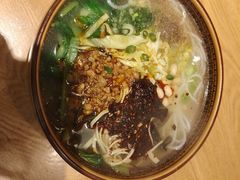 -三好食堂(煎饺·馄饨·肉饼米线·盛世广场店)