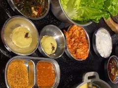 -哈哈碳都·牛肋条无限自助烤肉(宝龙店)