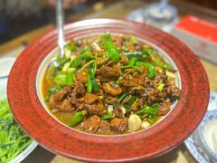 地锅老公鸡-大张烙馍村·美食地标(泉山店)