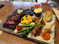 -Mark&Mars Restaurant