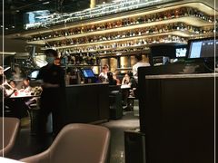 大堂-领鲜天下·焗海鲜·花胶鸡(天目里店)