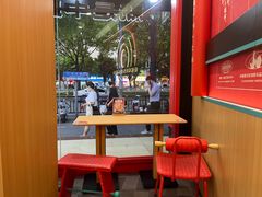 -塔斯汀中国汉堡(白云京溪地铁站店)
