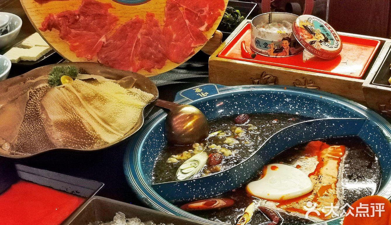 现在的火锅店都内卷成这样子了‼️甜品好绝