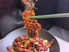-饱嗝·小炒云南菜·见手青乌鸡汤锅(来凤街国创园店)