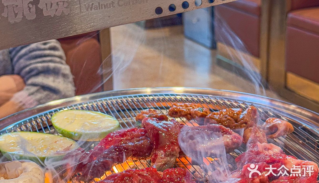 烤肉🥩 我只吃核桃碳的！真的不一样！
