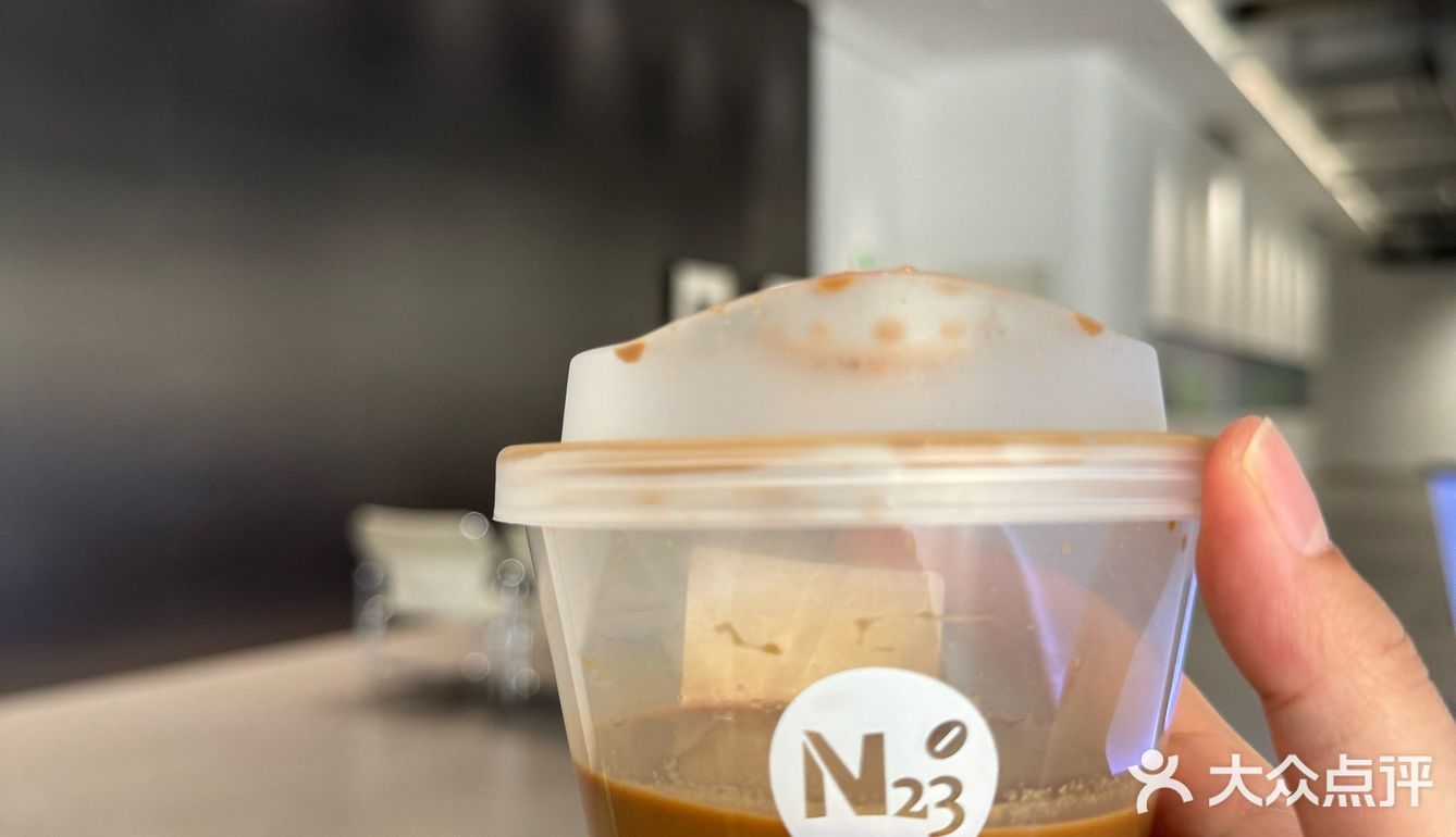 太阳很好晒的平价咖啡店