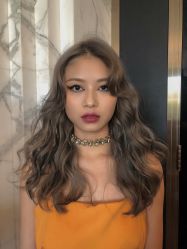 -BULB STUDIO 巴柏明星发型工作室