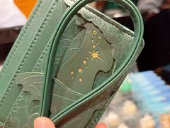 -星巴克(上海虹桥新天地二店)