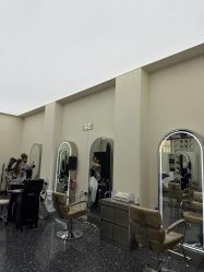 -Hair Co.一间沙龙
