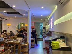 大堂-毛辣果·贵州红酸汤牛肉火锅(西单店)