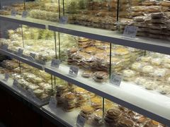 面包甜点陈列柜-生活林(河北路店)