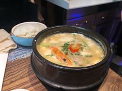 海鲜豆腐汤-明洞阿姨·韩式酱蟹烤肉·创意料理(三元桥店)
