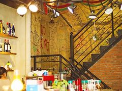 -84那年咖啡馆(李沧万达店)