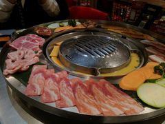 -哈哈碳都·牛肋条无限自助烤肉(台江万达店)
