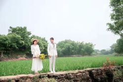 -易摄影婚纱摄影工作室