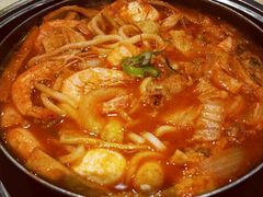-三清洞摩西韩式年糕火锅(威高广场店)