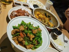 -关东小磨东北菜(上海长风大悦城店)