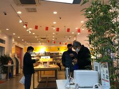 -工会驿站-中国移动上海公司云莲营业厅户外职工爱心接力站