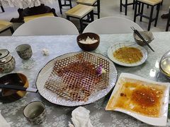 -天天向上素食餐厅(五台山店)