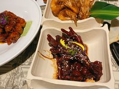 吮指鸡爪-桂满陇-西湖船宴(西单大悦城店)