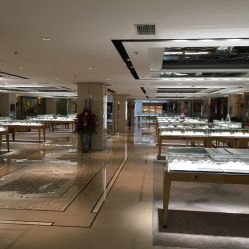 -北京七彩云南翡翠珠宝旗舰店(月坛店)