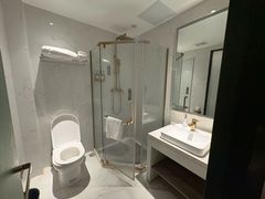 -柏曼酒店(广州长隆旅游度假区汉溪长隆地铁站店)