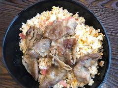 肖老板牌烤牛肉培根蛋炒饭-HONGA HONGA雄家(曹路店)