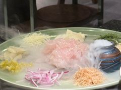 -得意咚瓜·顺德鱼生·冬瓜火锅(深圳首店)