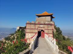 -鸡鸣山旅游景区