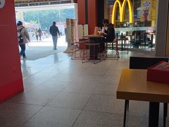 -麦当劳(中二横路店)