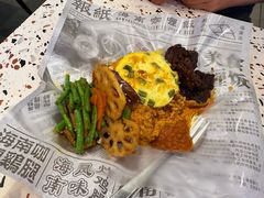 报纸咖喱卤肉饭-海南宝(星耀樟宜店)