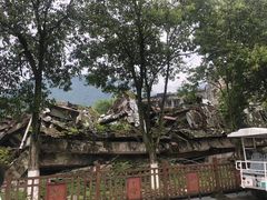 -四川汶川特大地震漩口中学遗址