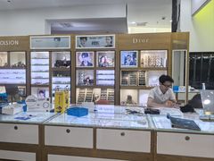 -三叶眼镜城·好视力眼镜店