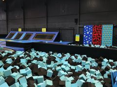 -Bounce Factory 反弹工厂蹦床公园(佛山店)